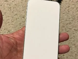 壊れたiPhoneの交換機が届いた