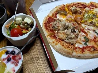 今日のおうちモーニング イオンのクワトロ…