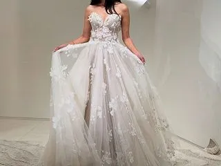 オ・ユナが披露した極上のドレス姿、再婚後…