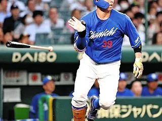 【中日】宇佐見と川越、まさかの戦力外に…