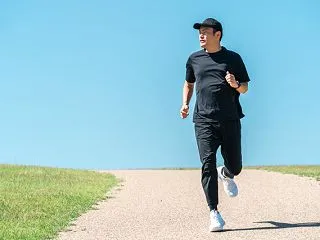 五十肩でランニングを続けたい人が見落とし…