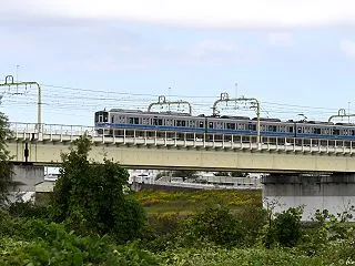 多摩川橋梁の小田急1000形