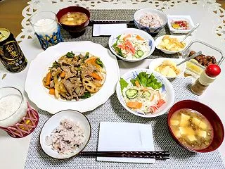 金麦ビールと、自作スープで山岸一雄監修の…