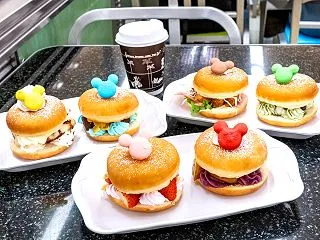 カラフルかわいい全6種類！ディズニーアン…