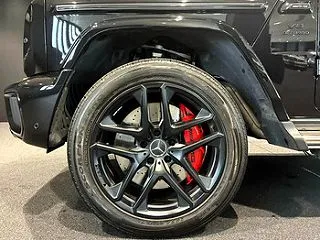 タイヤ交換工賃4万円😵