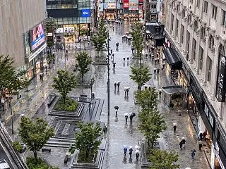 懐かしの大阪 半世紀前の同僚達に再会