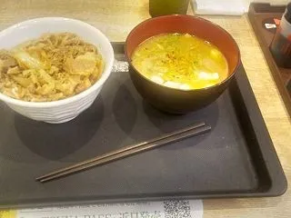 松屋 金山店