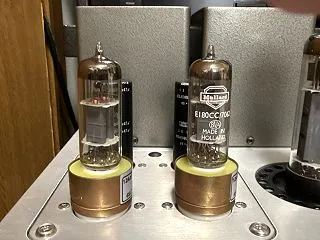 Mullard 7062/E180CC