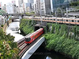 御茶ノ水駅の聖橋で電車撮影 丸ノ内線とJ…