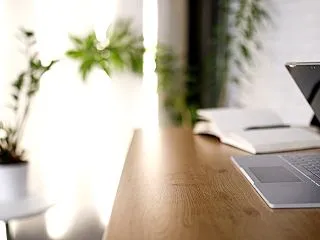 「どうしたらできるか」と言われて現場が辞…
