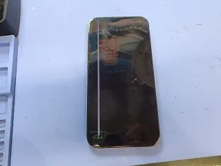 iPhoneの画面に線/葛飾区よりご来店