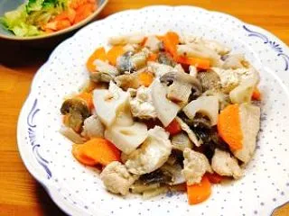 鶏むね肉と根菜の塩オリーブ蒸し煮