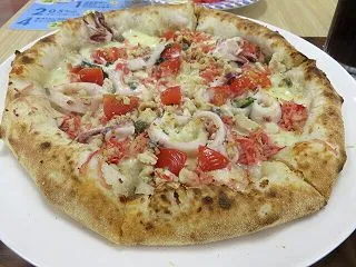 【秋の味覚】シーフードとチーズのナポリピ…