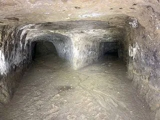 八角湖界隈と上田中坑道陣地