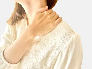 頚椎症で保存療法を受けても治らない?原因…