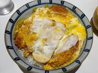 ■秋葉原の「福与志」で、デカ盛りかつ丼！