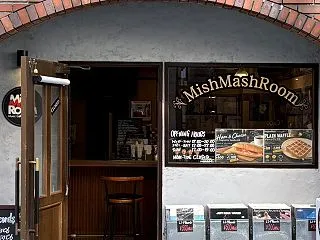 横浜・桜木町のレコードカフェMishMa…