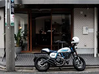 雨が降る前に。。。車検上がりのDucat…