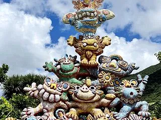 「私、潔癖症なので15m以内に近づかない…