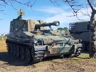 74式自走105mm榴弾砲