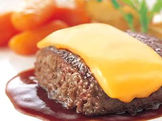レストランで子供が「ハンバーグ食べたい♪…