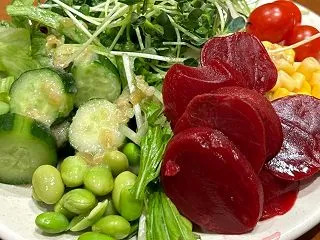 プレミアムサラダバーでシズラーの会