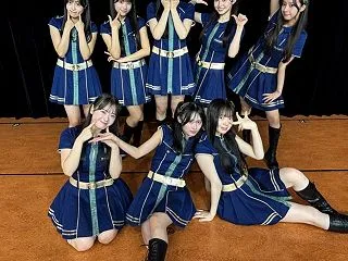 10/25 AKB48『手をつなぎながら…