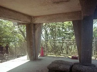 唯一の日陰