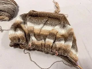 メリヤス編みをぐるぐる！トップダウンセー…
