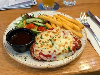 ミーティング後のパブ＠ Cutler's…