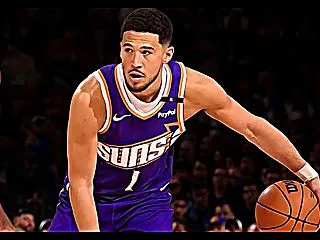 デビン・ブッカーがサンズのセカンドユニッ…