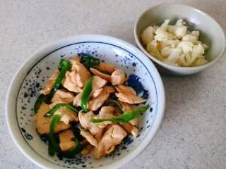 昼食 鶏肉ピーマン炒め