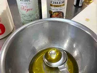 美味しいオリーブオイルを
