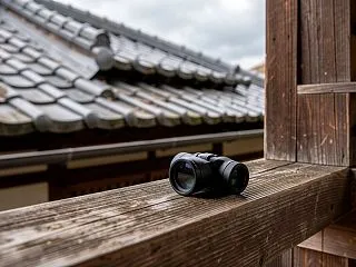 瓦 双眼鏡 雨どい