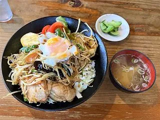 【デカ盛り】お食事処 ぼんち@山梨県甲斐…
