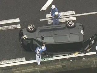 【岐阜・瑞浪】中央道下りでミニバン横転 …