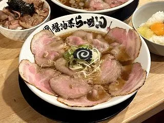 【兵庫・神戸元町】「神戸醤油系らーめん」…
