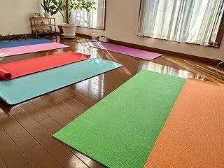 セミプライベート ヨガ&マインド…