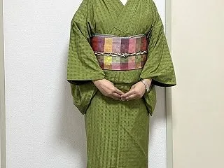 花織の着物に首里花織の帯。同じ花織同士で…