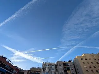 雨の月曜日。ご予約空き枠ご案内です