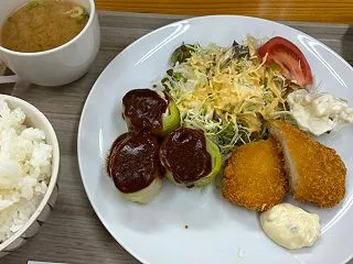 なべさん家 ロールキャベツとイカフライ