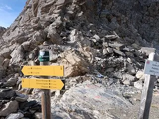 初めて泊まるイタリアの避難小屋