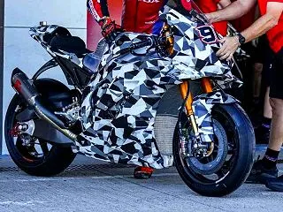 NewCBR1000RR-R？