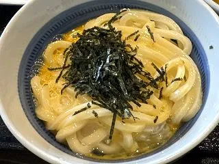 高松駅に到着後すぐのランチはやはりさぬき…