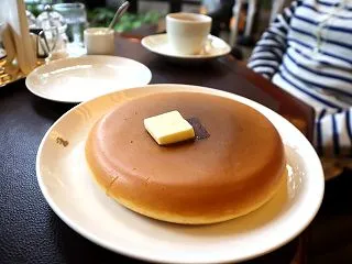銀座ウエスト青山ガーデンで、ホットケーキ…