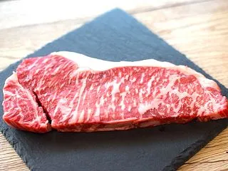 業務スーパーの丸鶏は買いか？1kgの中身…