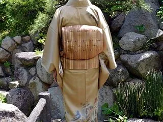 母が甥っ子3号のお宮参りに締めた帯