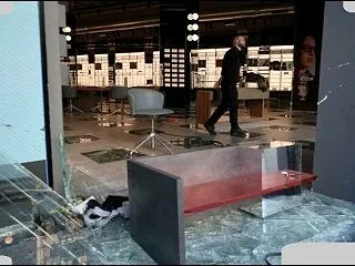 ◆１２８人逮捕 「バルセロナ襲撃事件」 …