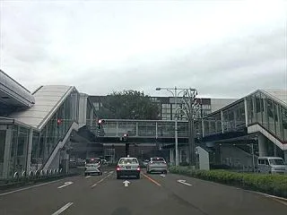 荒れた天気に