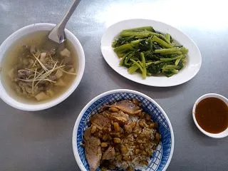 この街は美味しい店が多いようだ（台湾）T…